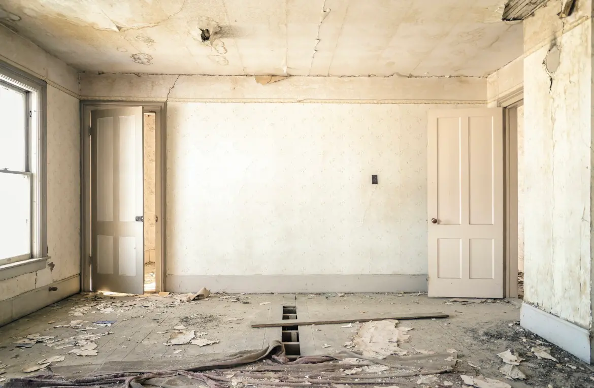 Waste disposal crew managing a cleanout project in Palm Desert